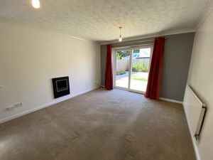 Lounge- click for photo gallery